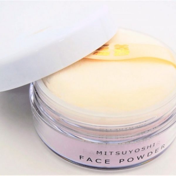 バレエ用品三善 メイク仕上の化粧品 メイク用品で 人気の三善 シャレナ シルキィパウダーをダンスケイトは通信販売しています