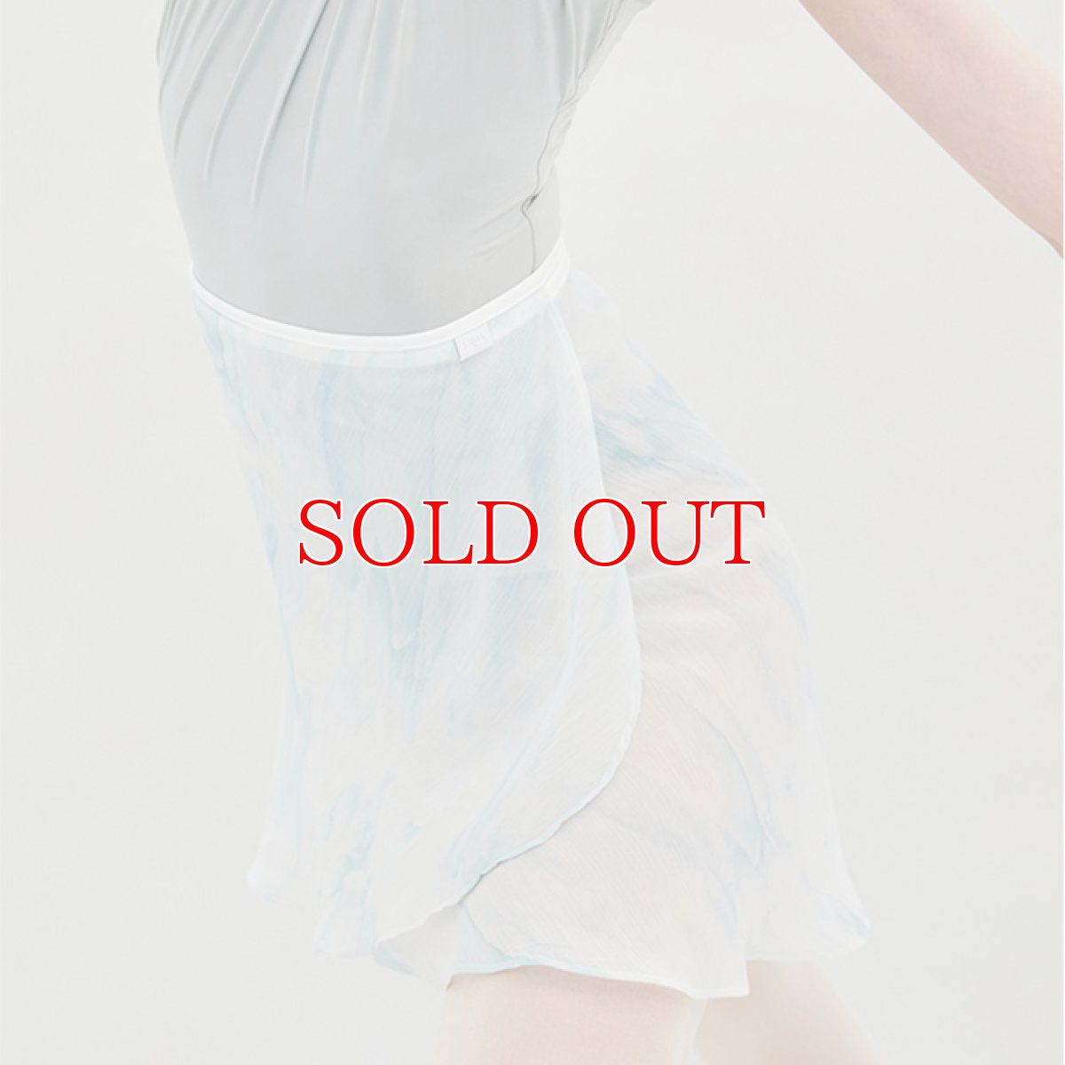 画像6: ERELL（エレル）BREEZE プリントラップスカート｜ブルー (6)