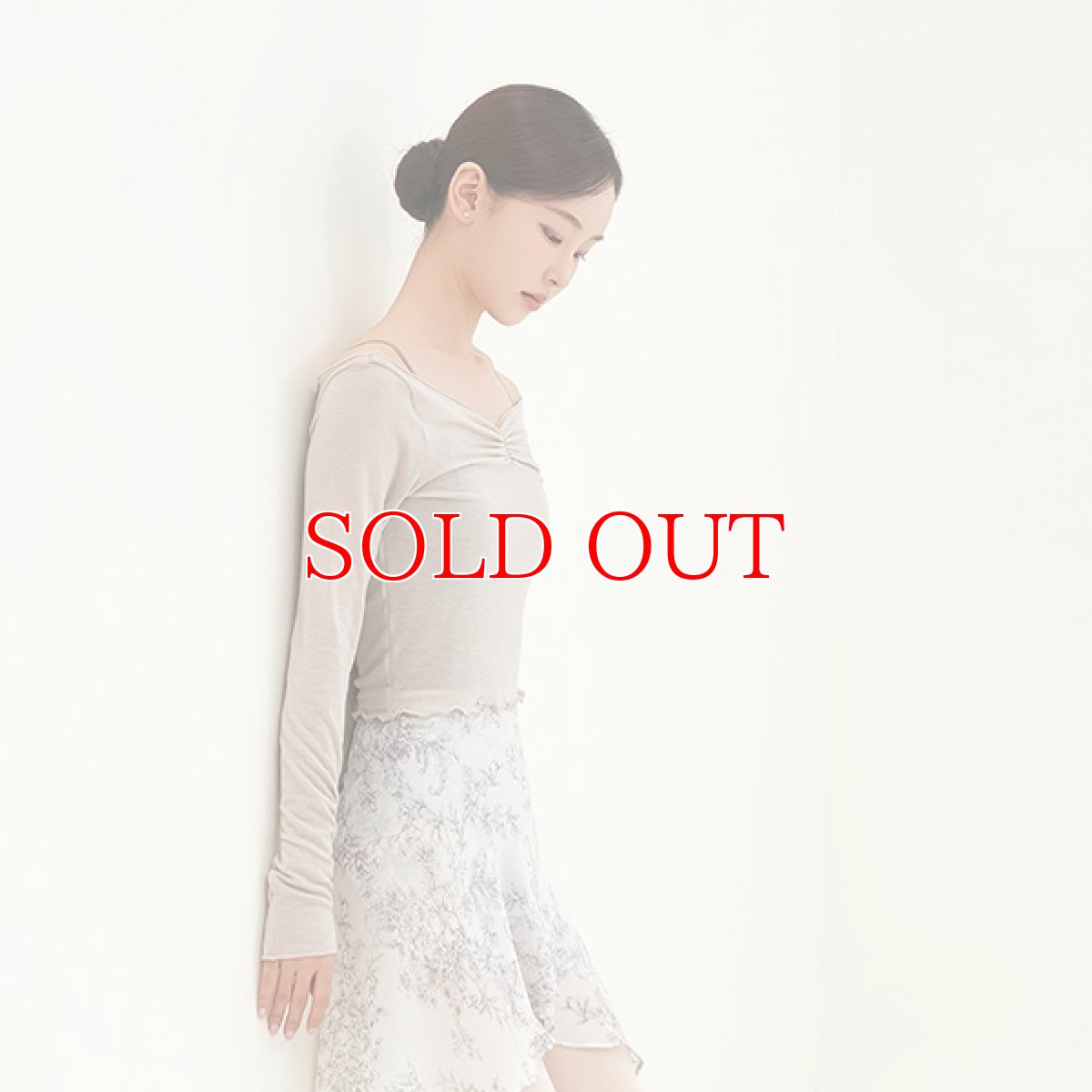 画像2: ERELL（エレル）JENNIE トップス｜チョークベージュ (2)