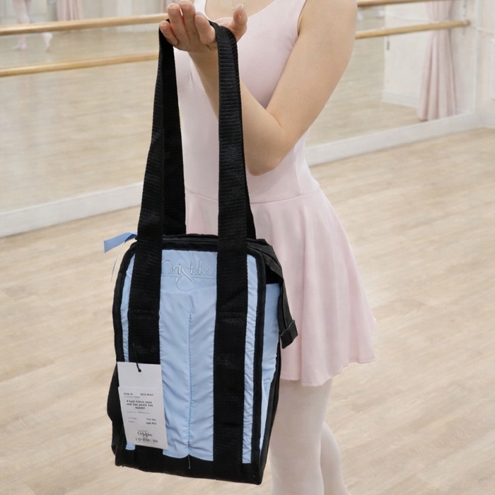 グリシコ トウシューズバッグ 4足収納 BC013BAG着用イメージ